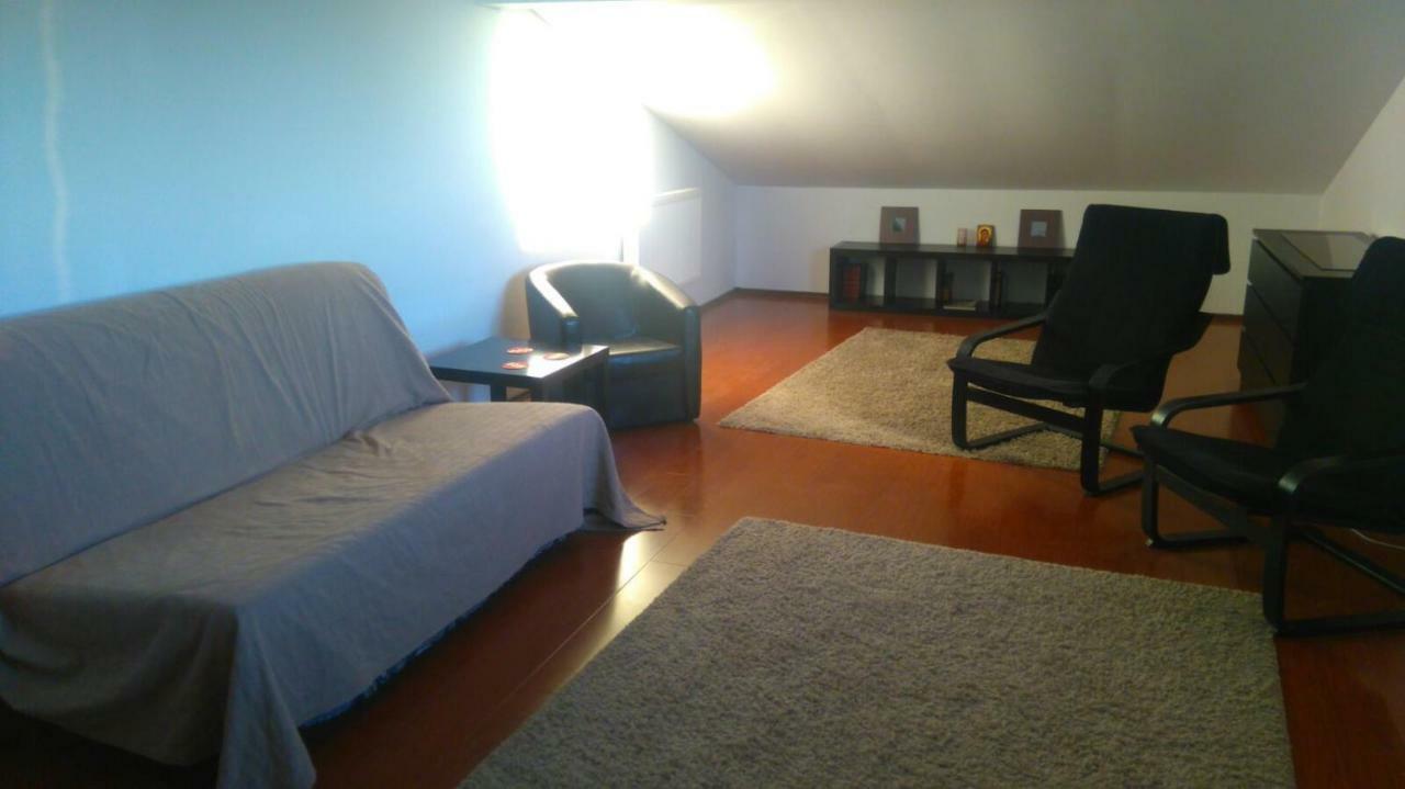 Alexander Apartment Bukares Bagian luar foto